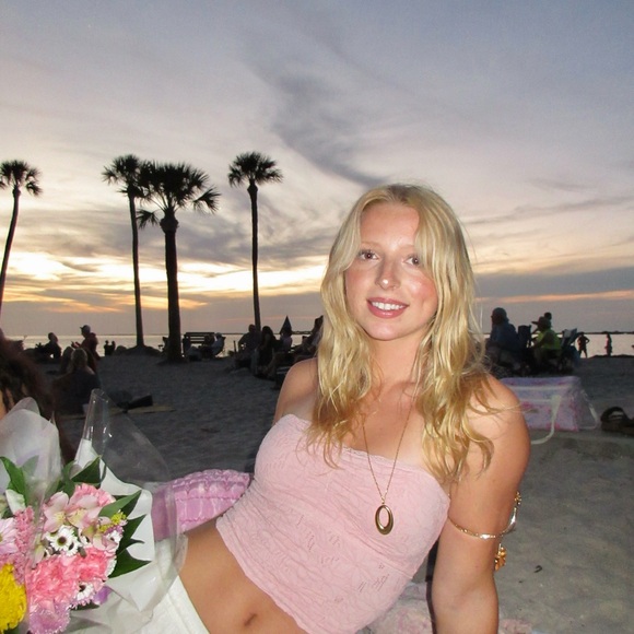 hollydexter11